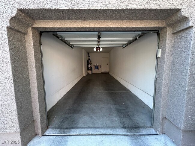 Building Photo - 11855 Portina Dr
