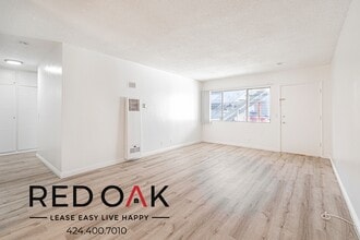 Building Photo - 500 S Eremland Dr