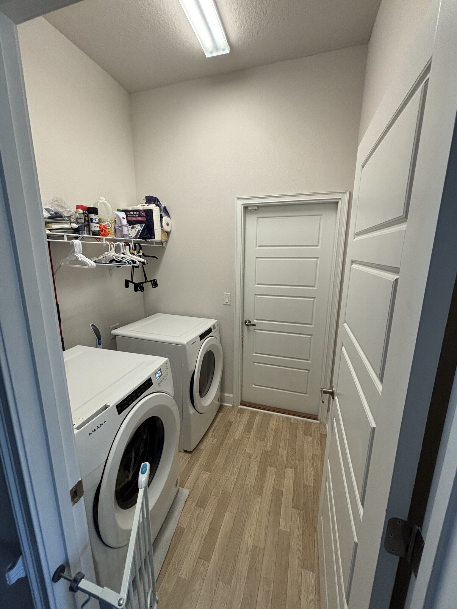 Building Photo - 9835 Olivia St