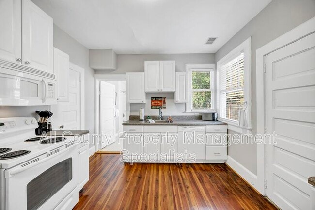 Building Photo - 1037 Kinard Ct