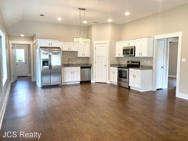 Building Photo - 3 br, 2 bath House - 328 Wolf Den