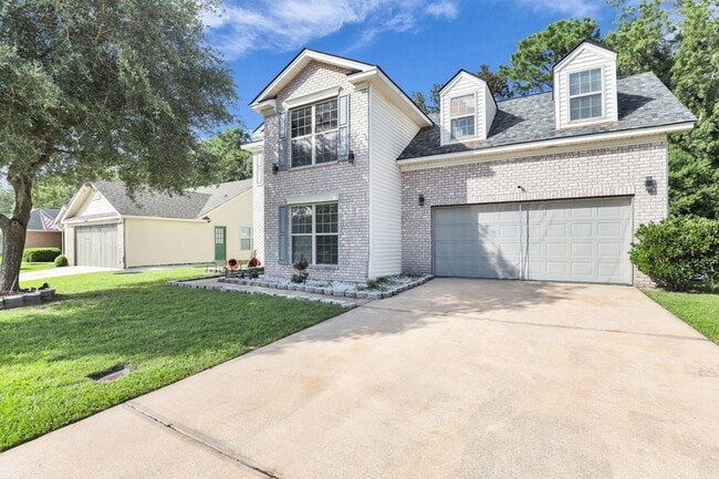 Building Photo - 136 Meadowside Ln