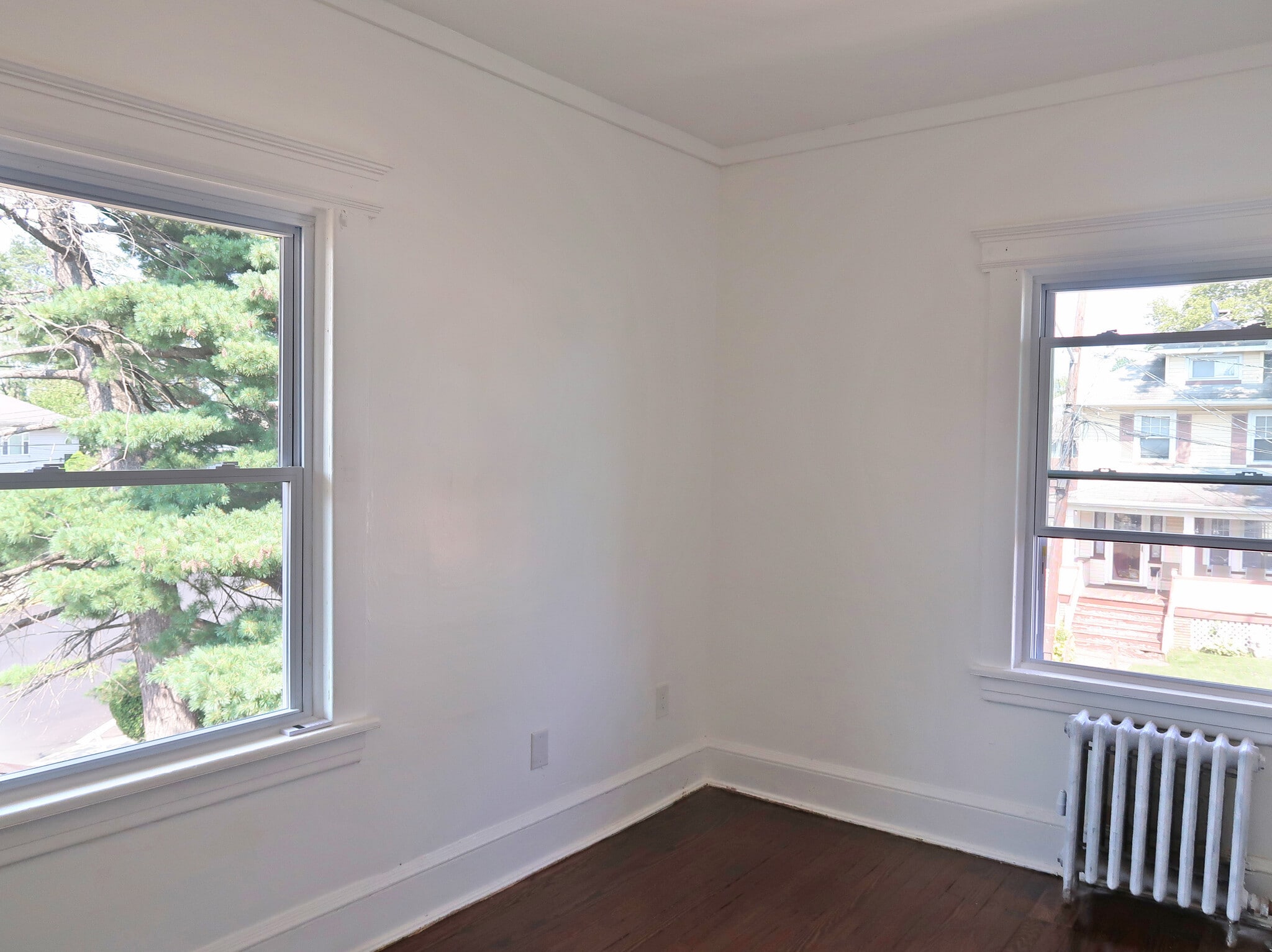 Building Photo - 1286 Oakwood Ave