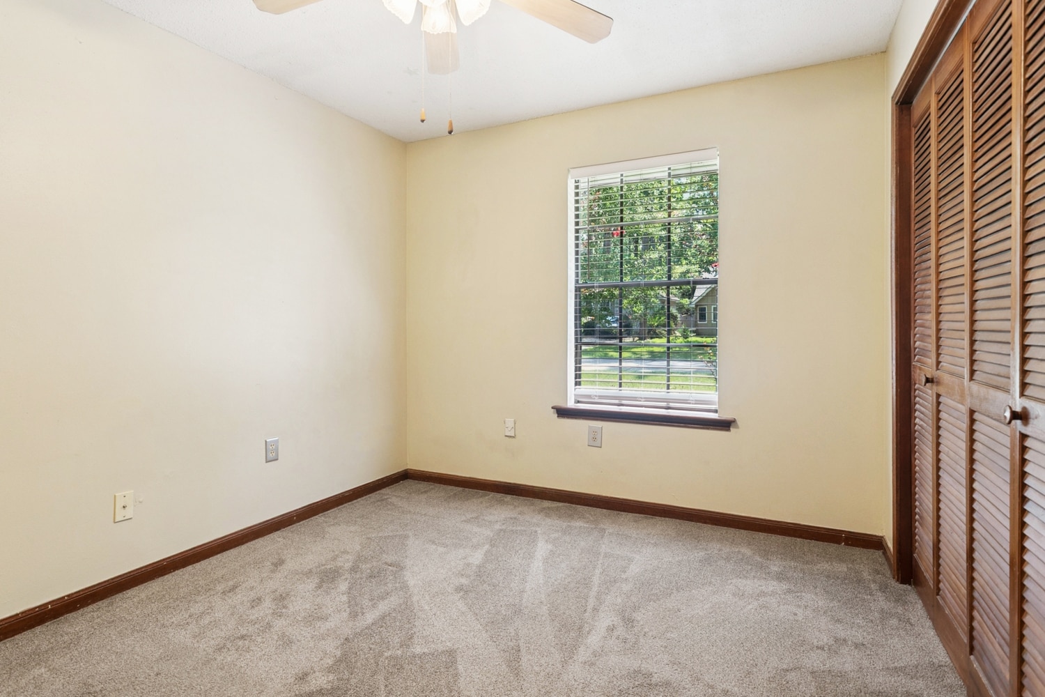 Building Photo - 310 Goldenwood St