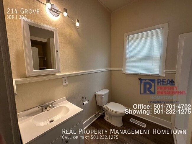 Building Photo - 214 Grove-
