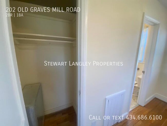 Building Photo - 202 Old Graves Mill Rd