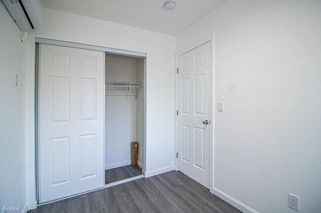 Building Photo - 1 br, 1 bath House - 2642 CASTELLO WAY Sle...