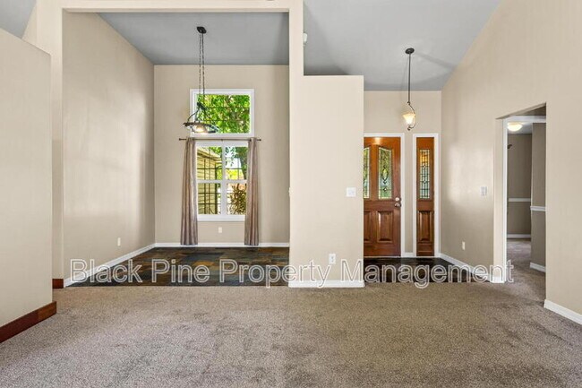 Building Photo - 541 S Canvasback Way