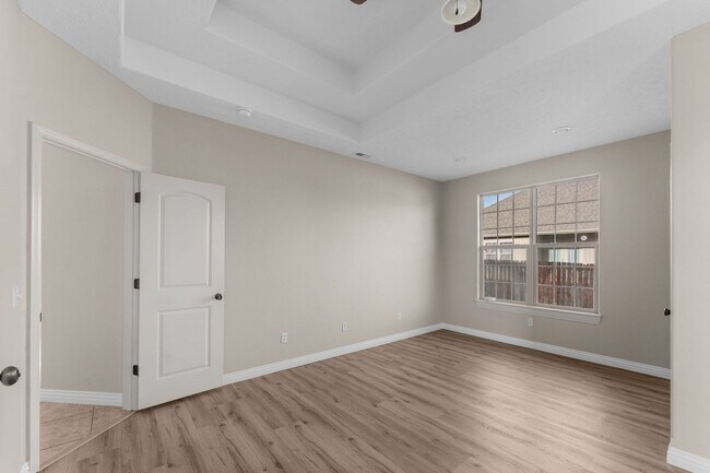 Building Photo - Available NOW!