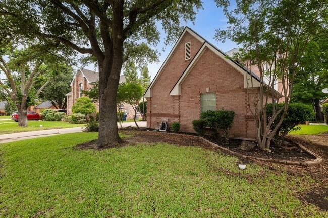 Primary Photo - 5910 Spring Hill Dr