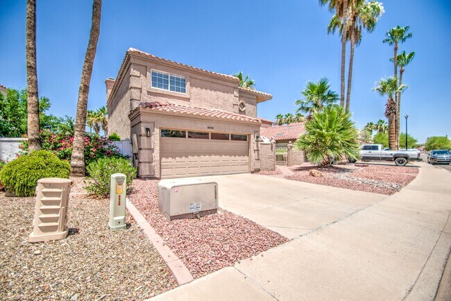 Building Photo - 4bd, 3ba on Arrowhead Golf Course!