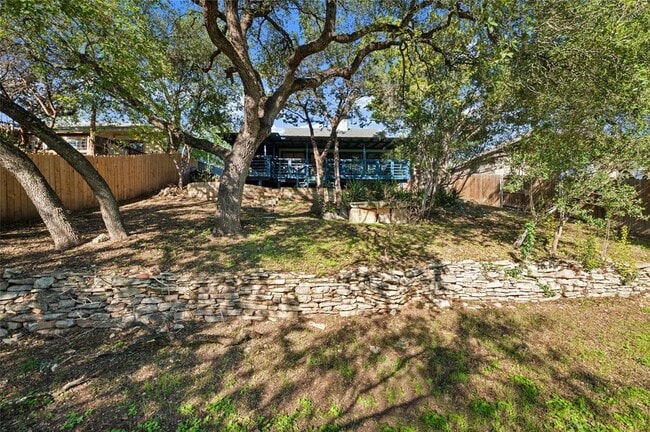 Building Photo - 2107 Rain Water Dr