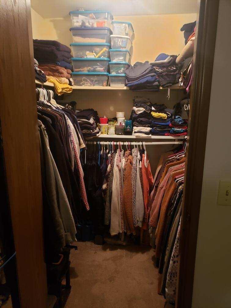 Master Bedroom Walk In Closet - 2268 Abbeywood Dr