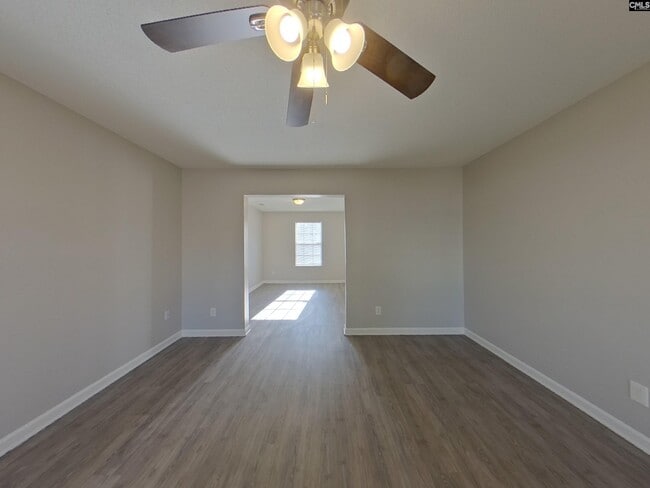 Building Photo - 482 Fox Trot Dr