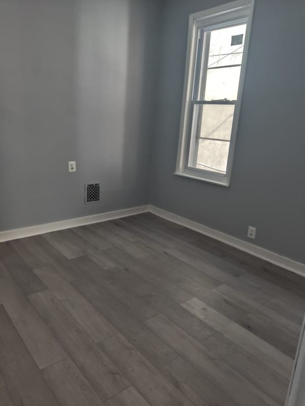 Building Photo - 728 E Ontario St