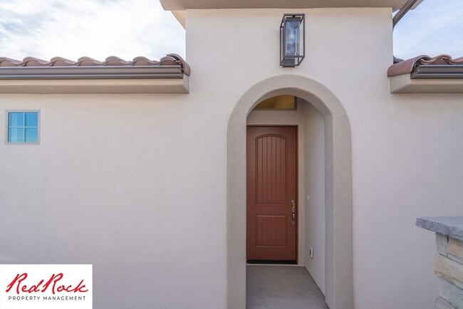 Building Photo - St. George 3 Bedroom Single-Level Home–$30...