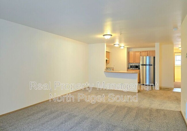 Building Photo - 11811 State Ave