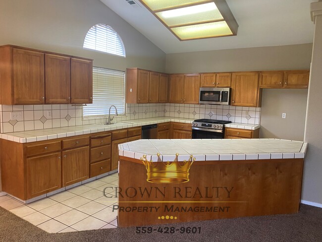 Building Photo - 2744 W Ceres Ct