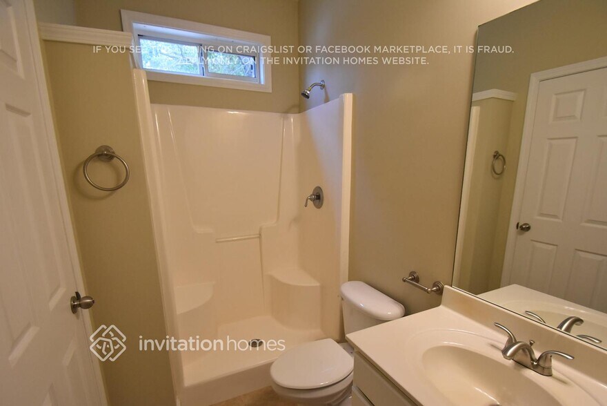 Building Photo - 246 Otter Cir