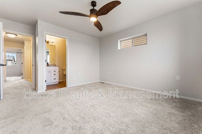 Building Photo - 12760 Tamarac St