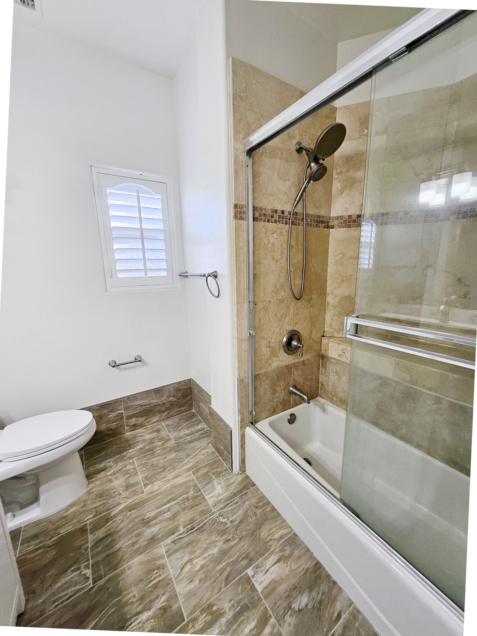 Building Photo - 3780 Lenawee Ave