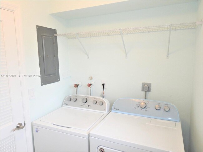 Building Photo - 8401 SW 107th Ave
