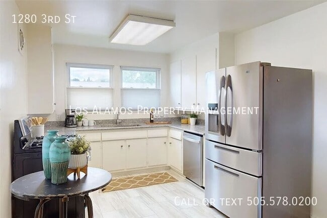 Building Photo - 1280 3rd St