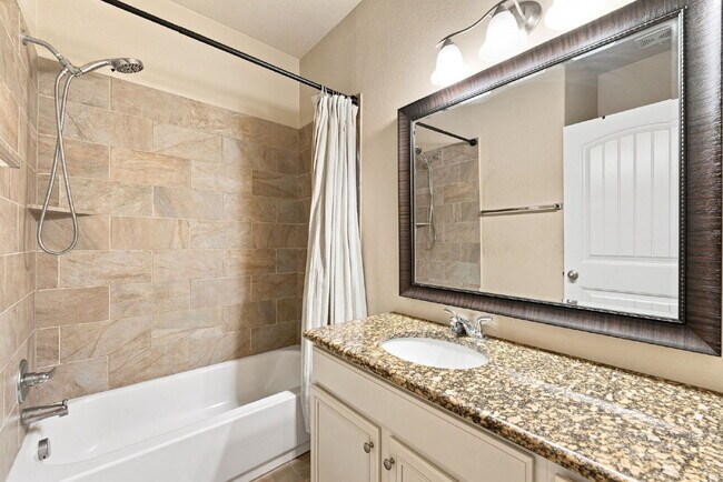 Building Photo - 8951 Highland Dawn