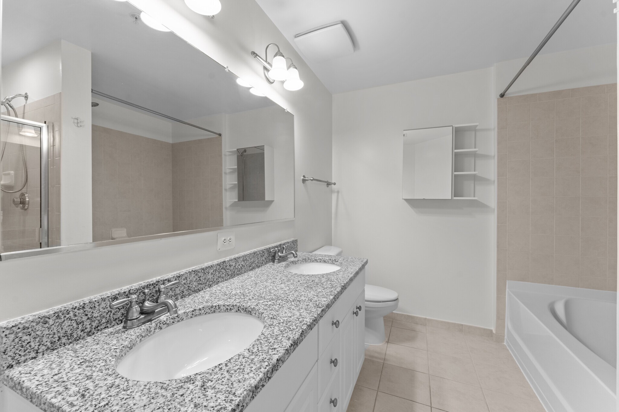 Building Photo - 3650 S Glebe Rd