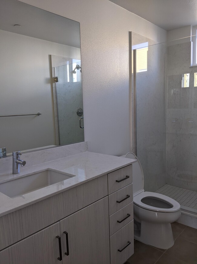 Building Photo - 193 Uptown Cir