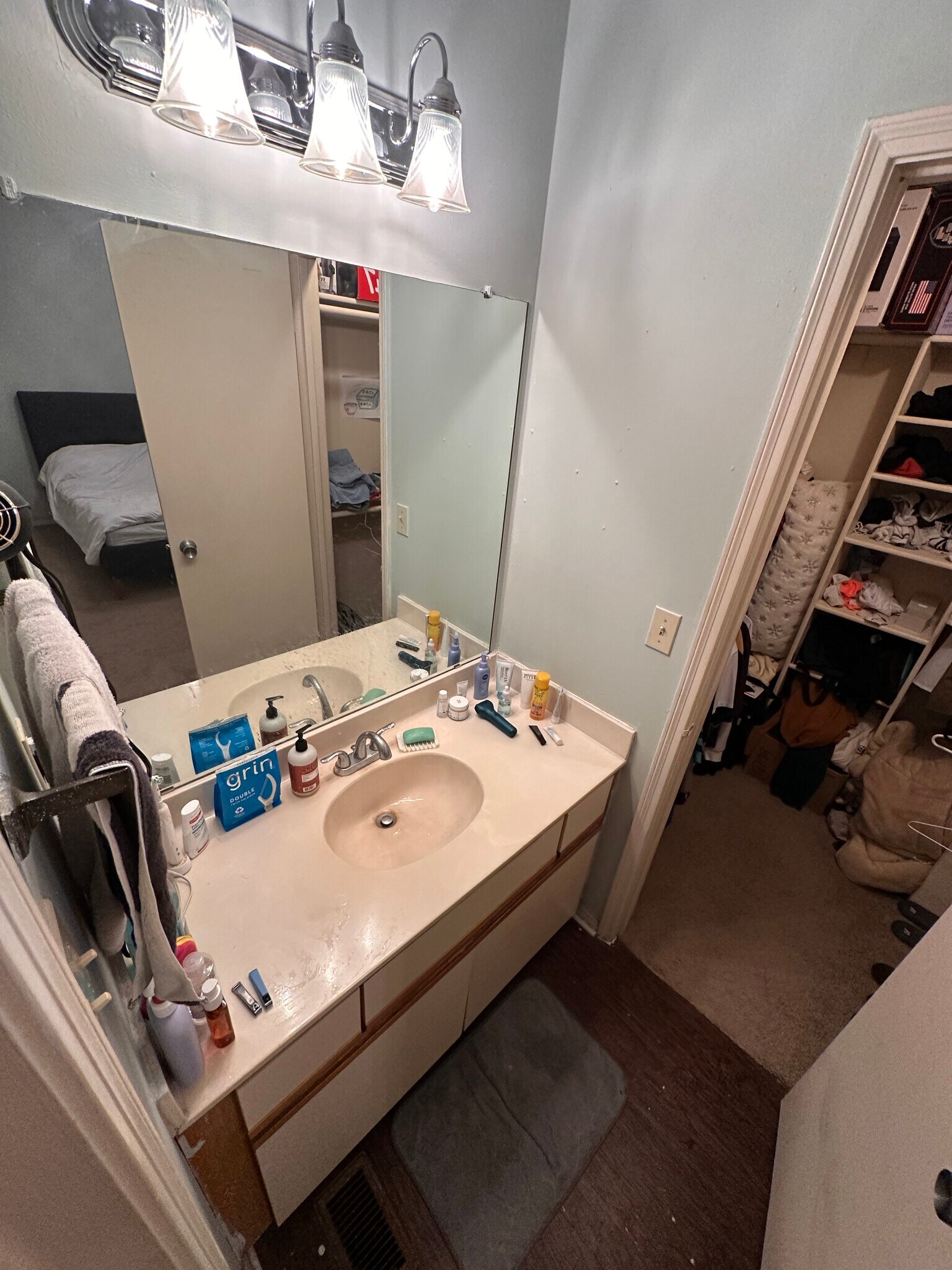 Building Photo - 600 Bagby Ave