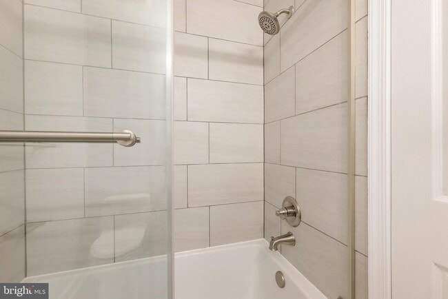 Building Photo - 7603 Heatherton Ln