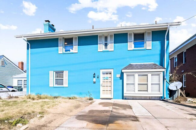 Building Photo - 1120 W Ocean View Ave