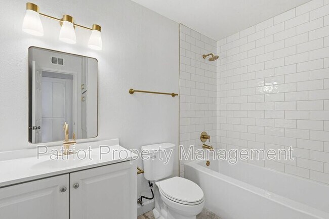 Building Photo - 3701 W Keim Dr