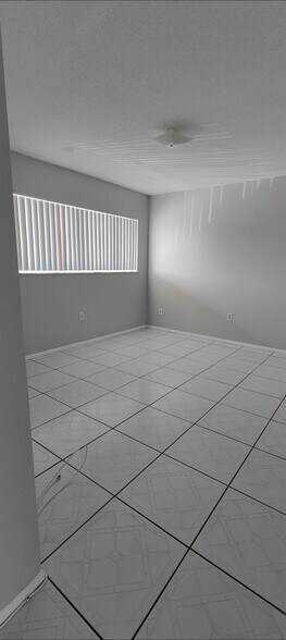 Building Photo - 801 W Lancaster Rd