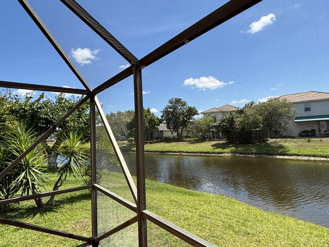 Building Photo - 1760 Shoreside Cir