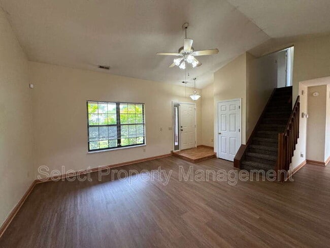 Building Photo - 8422 Lionsgate Run