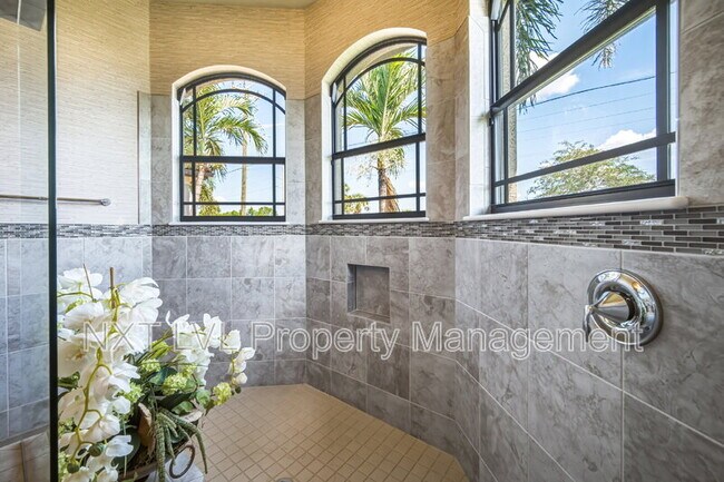 Building Photo - 1406 Cape Coral Pkwy W