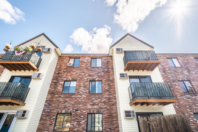 Primary Photo - Vineyard Terrace apartments