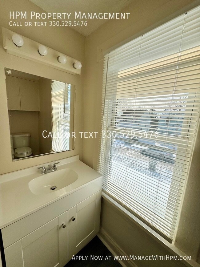 Building Photo - 2619 Clyde Pl SW