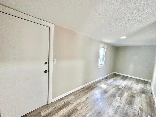 Building Photo - 2317 Lyon St