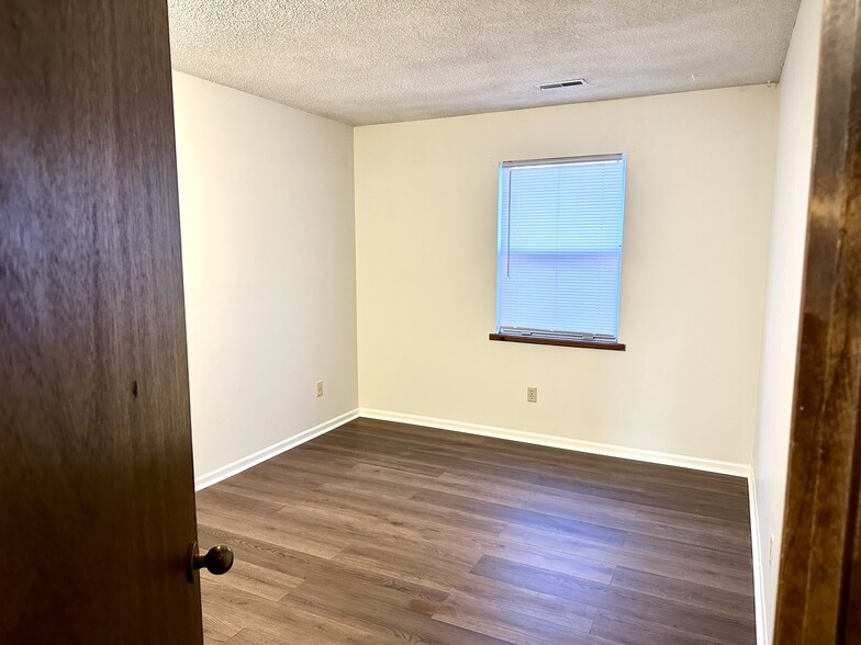 Building Photo - 1121 New Jersey St