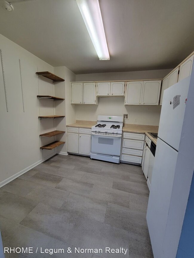 Building Photo - 2 br, 2 bath House - 8830 Piney Branch Rd ...