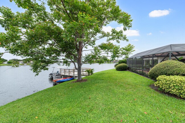 Building Photo - 12541 Shoreside Ln