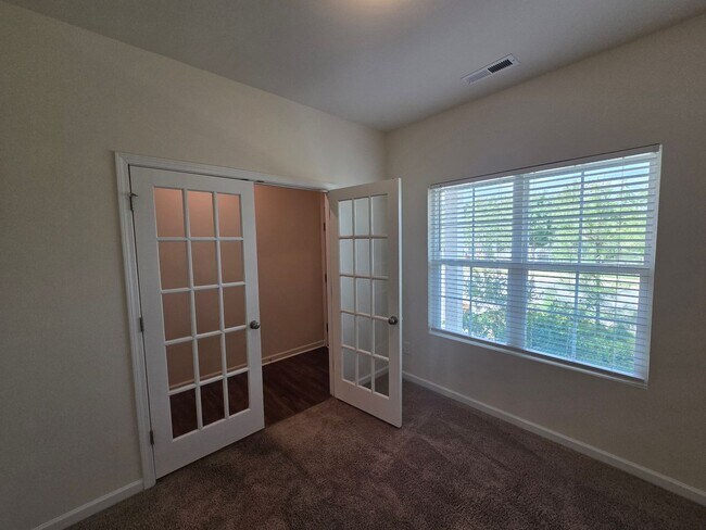 Building Photo - 76 Saddle Oaks Ln