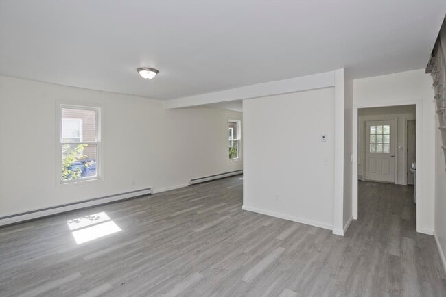 Building Photo - 22 Highland Ave