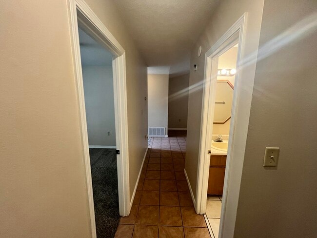 Building Photo - 41 3rd Ave