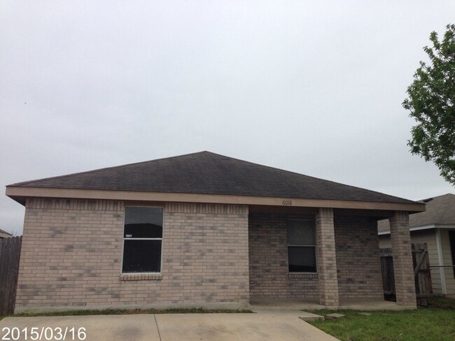 Primary Photo - Sky Harbor 3 Bdrm 1 Bath Home
