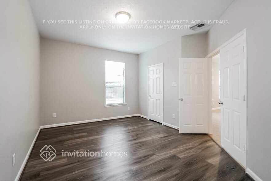 Building Photo - 11019 Hayden Falls Dr