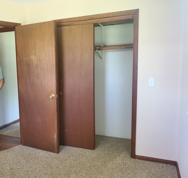 Building Photo - 2541 58th St